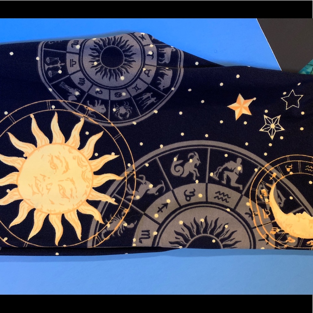 Luxe Zodiac leggings(jr.10-adult 6)M